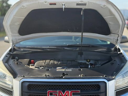 Used 2016 GMC Acadia SLE AWD/4WD image 30