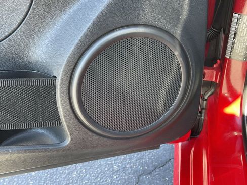 Used 2014 Volkswagen Beetle 2.5 image 22