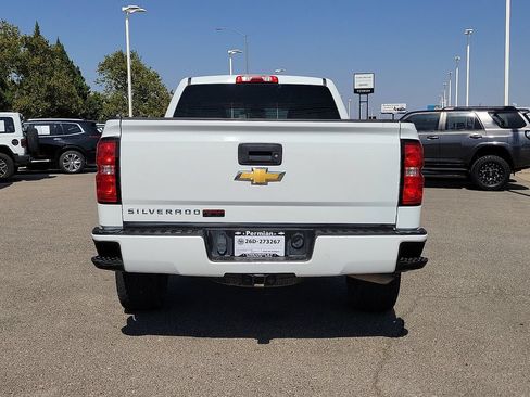Used 2018 Chevrolet Silverado 1500 Custom w/ Custom Value Package RWD image 11