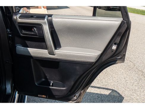 Used 2012 Toyota 4Runner SR5 w/ Premium Pkg AWD/4WD image 20