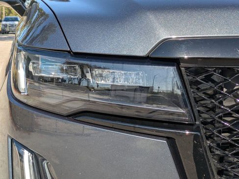 Used 2021 Cadillac Escalade Sport w/ Heavy-Duty Trailer Package image 10