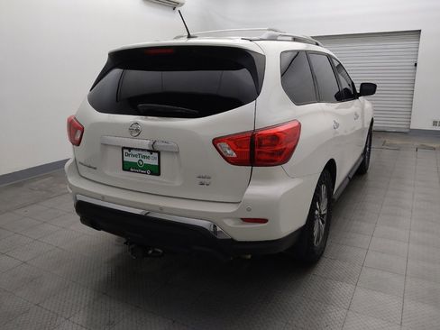 Used 2018 Nissan Pathfinder SV image 7