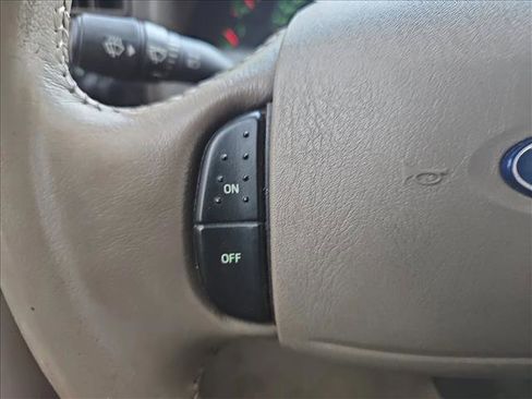 Used 2004 Ford F250 Lariat image 18