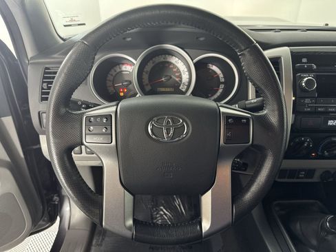 Used 2012 Toyota Tacoma 4x4 Access Cab V6 w/ TRD Sport Pkg image 14