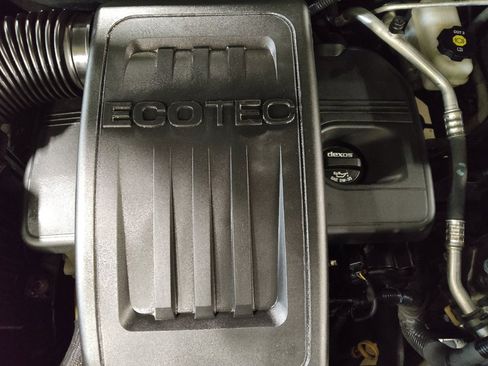 Used 2017 Chevrolet Equinox Premier w/ Enhanced Convenience Package image 30