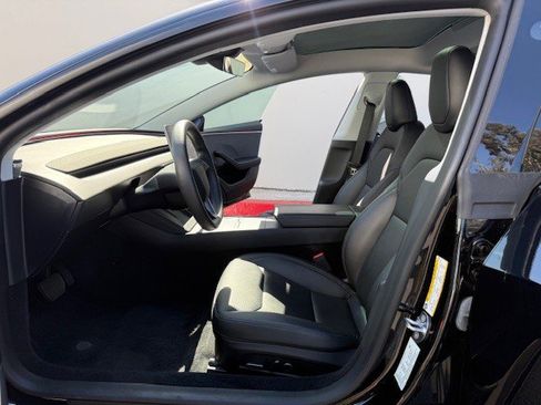 Used 2025 Tesla Model 3 Long Range RWD image 10