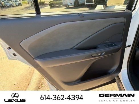 New 2026 Lexus TX 500h AWD image 18
