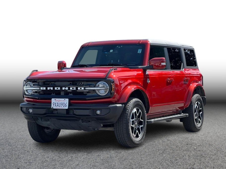 Used 2024 Ford Bronco Outer Banks AWD/4WD image 1