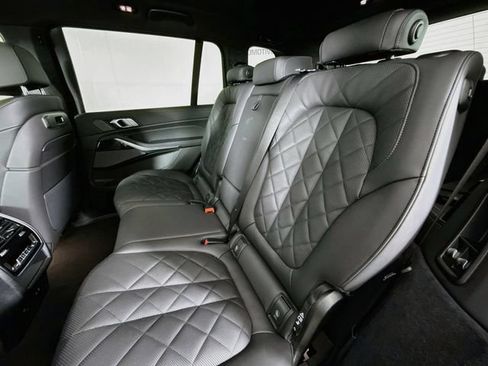 New 2027 BMW X7 xDrive40i w/ M Sport Package AWD/4WD image 26