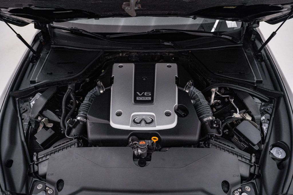 Used 2015 INFINITI Q50 Premium w/ Deluxe Touring Package AWD/4WD image 28