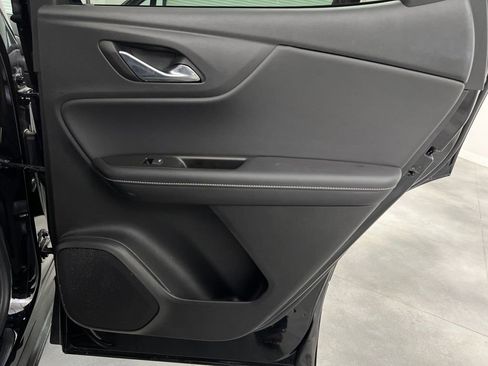 Used 2025 Chevrolet Blazer LT image 19