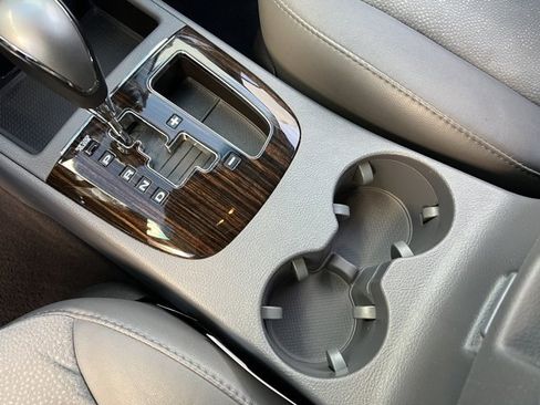 Used 2012 Hyundai Santa Fe SE image 19