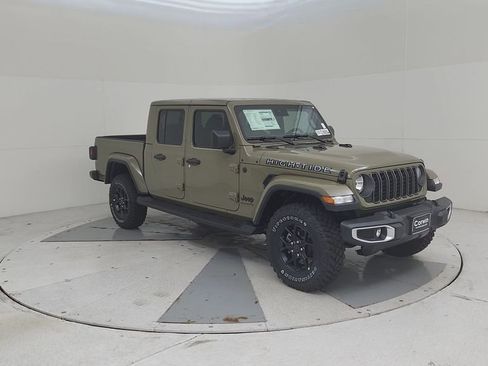 New 2025 Jeep Gladiator Sport image 4