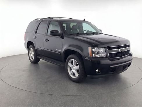 Used 2009 Chevrolet Tahoe LT image 3