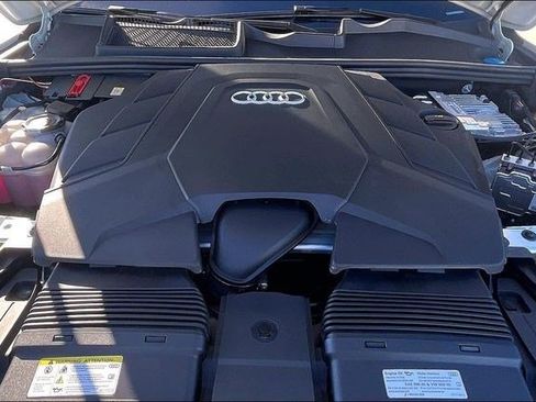 Used 2025 Audi Q7 3.0T Premium Plus image 11
