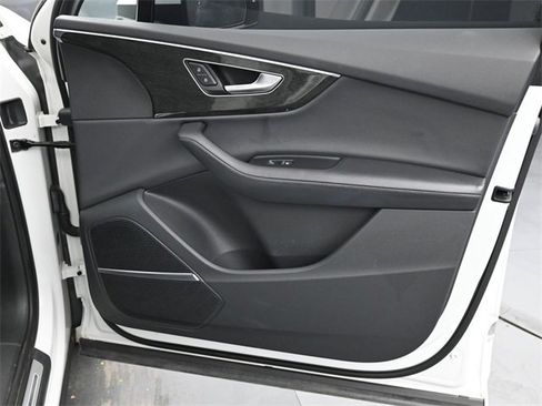 Used 2023 Audi Q7 3.0T Premium Plus image 18