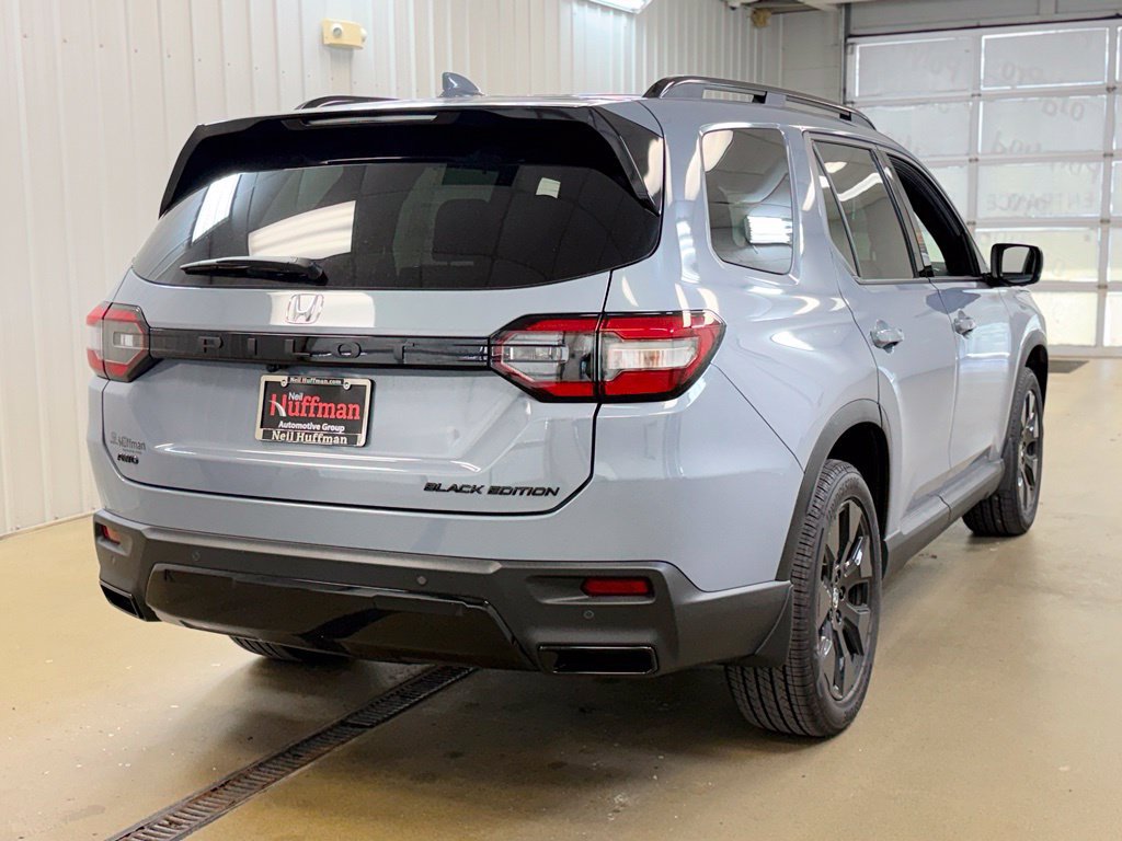 New 2026 Honda Pilot Black Edition image 6