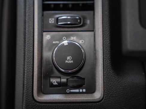 Used 2015 RAM 1500 Express image 44