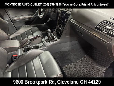 Used 2020 Volkswagen GTI SE image 47