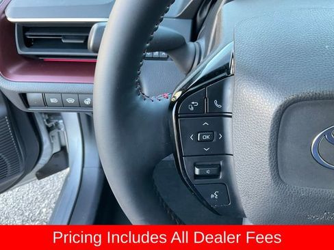 Used 2025 Toyota Prius Plug-In Hybrid FWD image 11