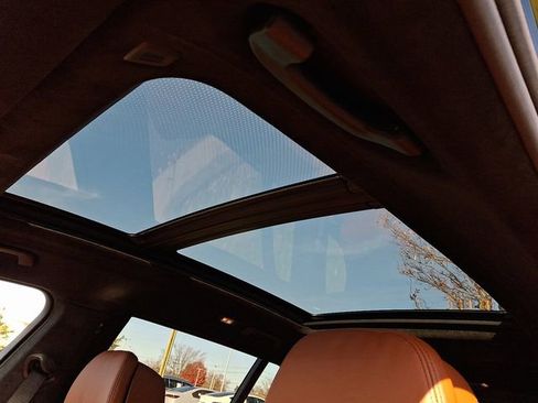 New 2026 BMW X7 M60i image 13