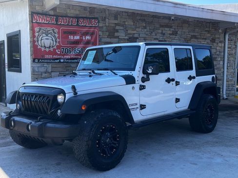 Used 2014 Jeep Wrangler Unlimited Sport w/ Quick Order Package 24S AWD/4WD image 2