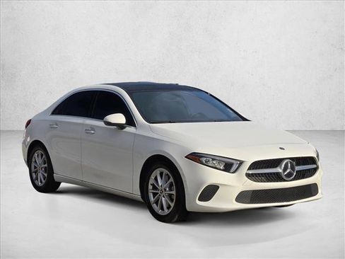 Used 2021 Mercedes-Benz A 220 image 3