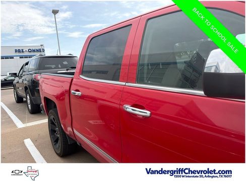 Used 2017 Chevrolet Silverado 1500 LTZ Z71 w/ LTZ Plus Package AWD/4WD image 8