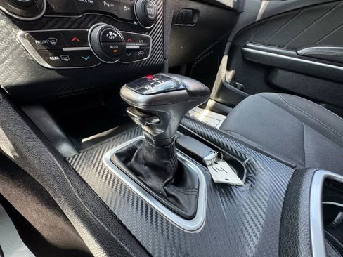 Used 2019 Dodge Charger SXT AWD/4WD image 24