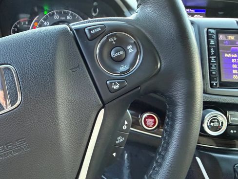 Used 2015 Honda CR-V Touring image 38