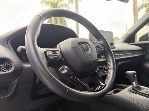 Certified 2025 Honda HR-V Sport image 35