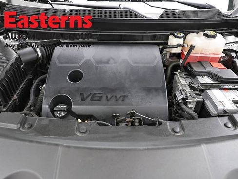 Used 2021 Chevrolet Traverse LT image 7