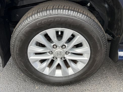 Used 2019 Lexus GX 460 Premium AWD/4WD image 27