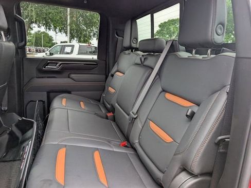 Certified 2025 GMC Sierra 2500 AT4 w/ AT4 Premium Plus Package AWD/4WD image 26
