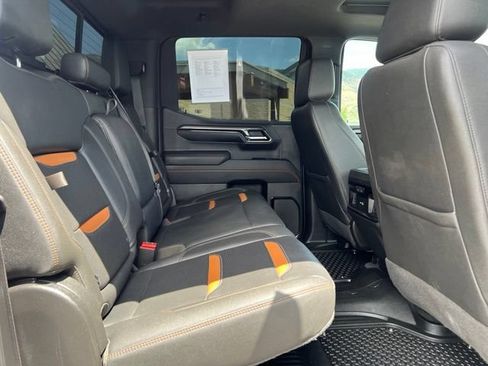 Used 2022 GMC Sierra 1500 AT4 w/ AT4 Premium Package AWD/4WD image 18