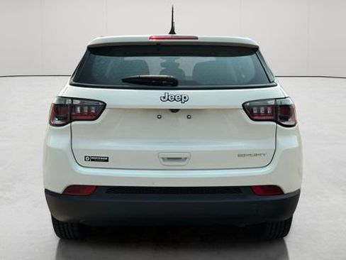 Used 2021 Jeep Compass Sport FWD image 5