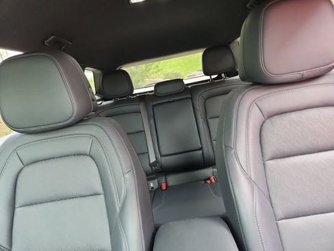 Used 2025 Chevrolet Equinox LT w/ Convenience Package II AWD/4WD image 34