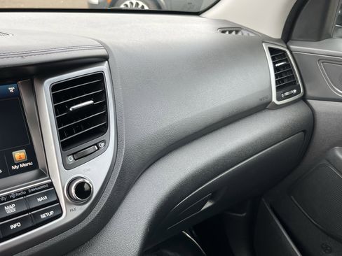 Used 2017 Hyundai Tucson Limited image 23