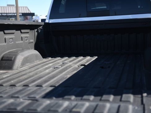 Used 2024 GMC Sierra 2500 AT4 w/ Technology Package image 17