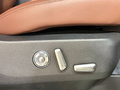 New 2026 Lincoln Navigator L Reserve AWD/4WD image 62