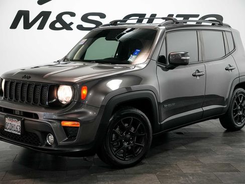 Used 2020 Jeep Renegade Altitude FWD image 2