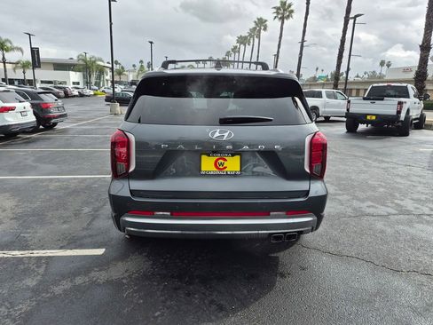 Used 2024 Hyundai Palisade Calligraphy image 6