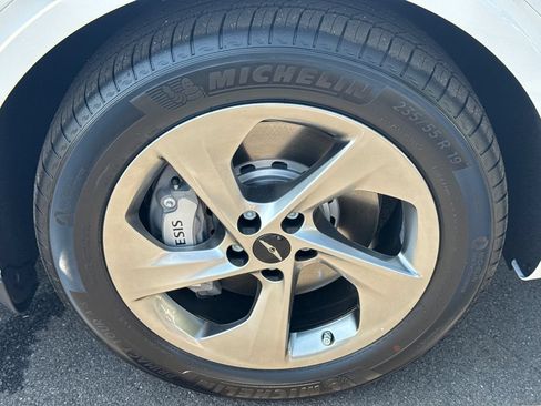 New 2026 Genesis GV70 2.5T Advanced AWD/4WD image 12