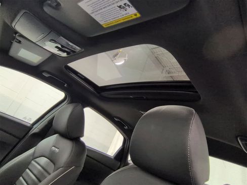 Used 2023 Kia Forte GT-Line w/ GT-Line Premium Package image 20