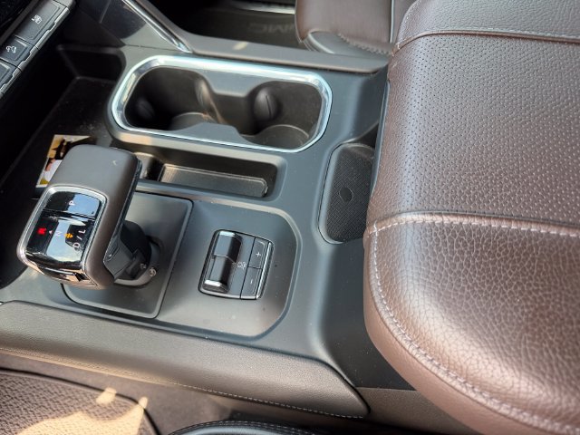 Used 2024 GMC Sierra 1500 Denali AWD/4WD image 14