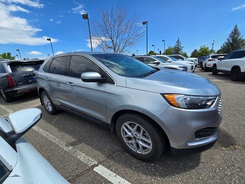 Used 2024 Ford Edge SEL w/ Class II Trailer Tow Package AWD/4WD image 17
