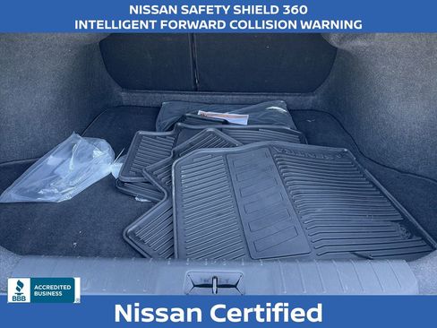 Used 2025 Nissan Sentra SV w/ SV Premium Package FWD image 10