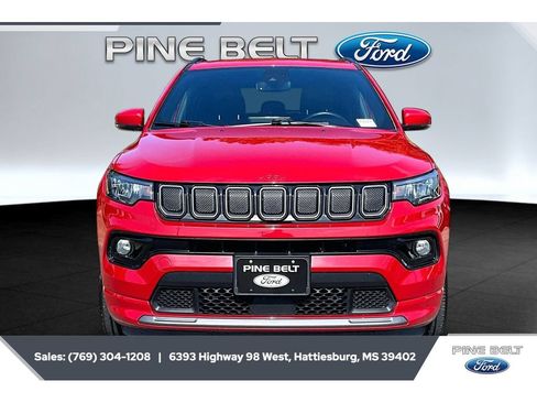 Used 2022 Jeep Compass Limited AWD/4WD image 3