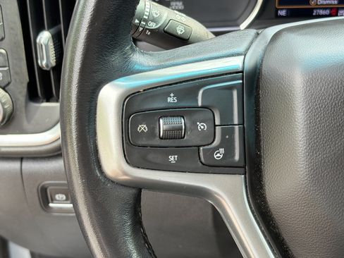 Used 2021 Chevrolet Silverado 1500 LT AWD/4WD image 23