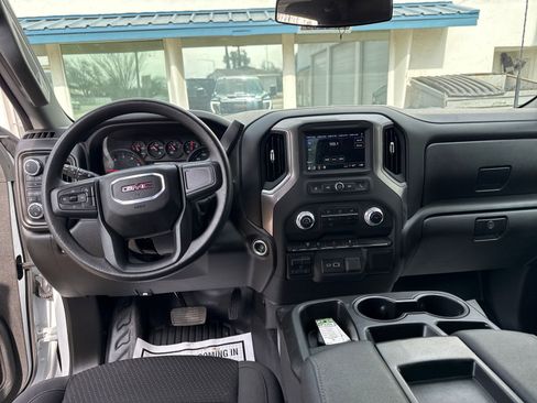 Used 2025 GMC Sierra 2500 Pro image 12